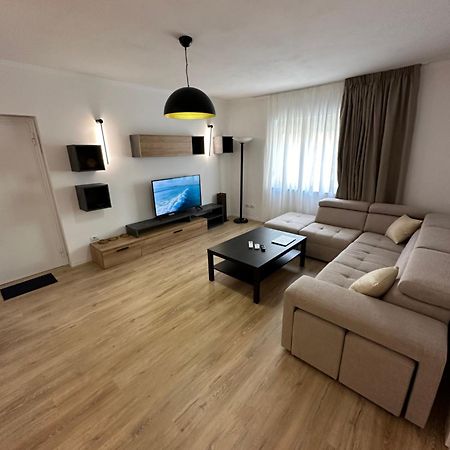 New Bazaar Studios Tiranë Ngoại thất bức ảnh