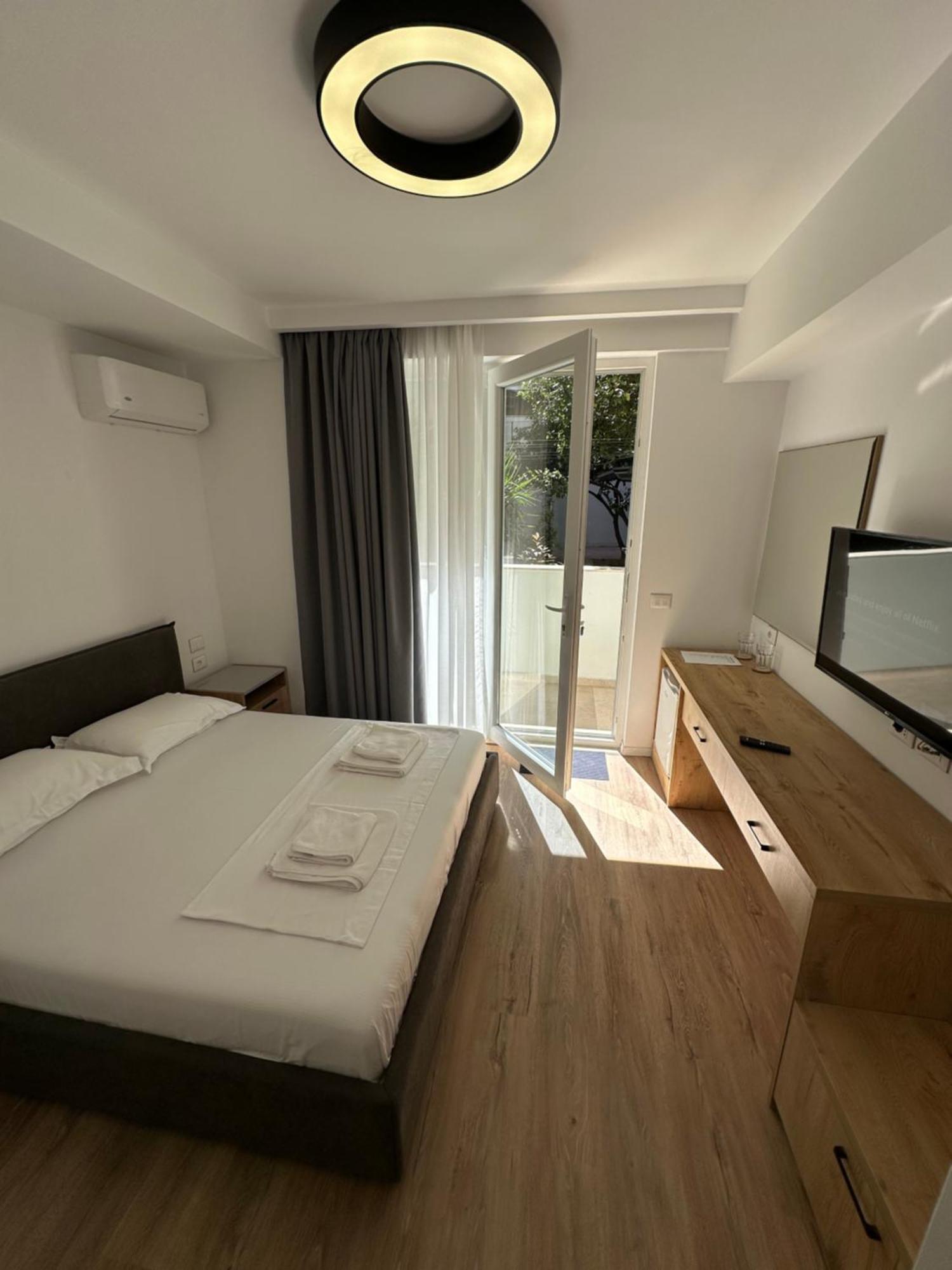 New Bazaar Studios Tiranë Ngoại thất bức ảnh