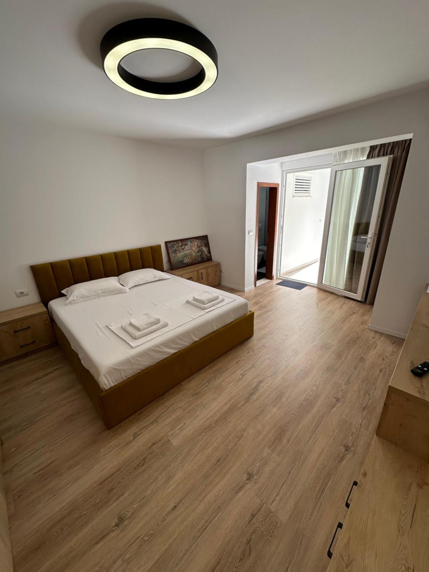 New Bazaar Studios Tiranë Ngoại thất bức ảnh